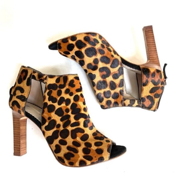 Boden Cicely Leopard Calf Hair Cutout Peep Toe Heels Size 38 / US 7 - Picture 3 of 10
